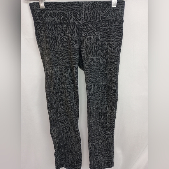 2/$30 PRANA Black and Gray Patterned Leggings (#507) - Picture 4 of 5